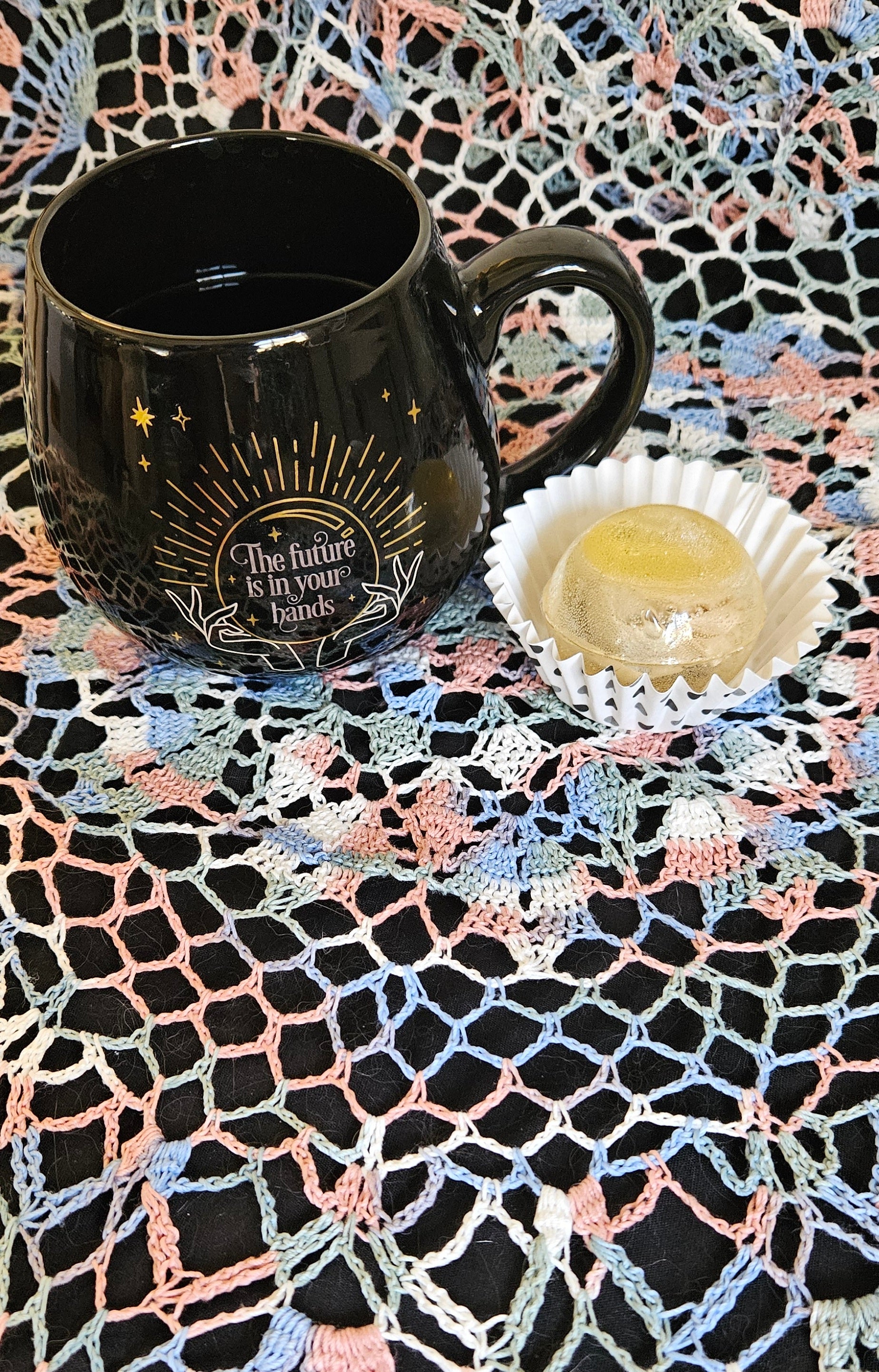 Alchemist’s Familiari-tea Tea Bomb