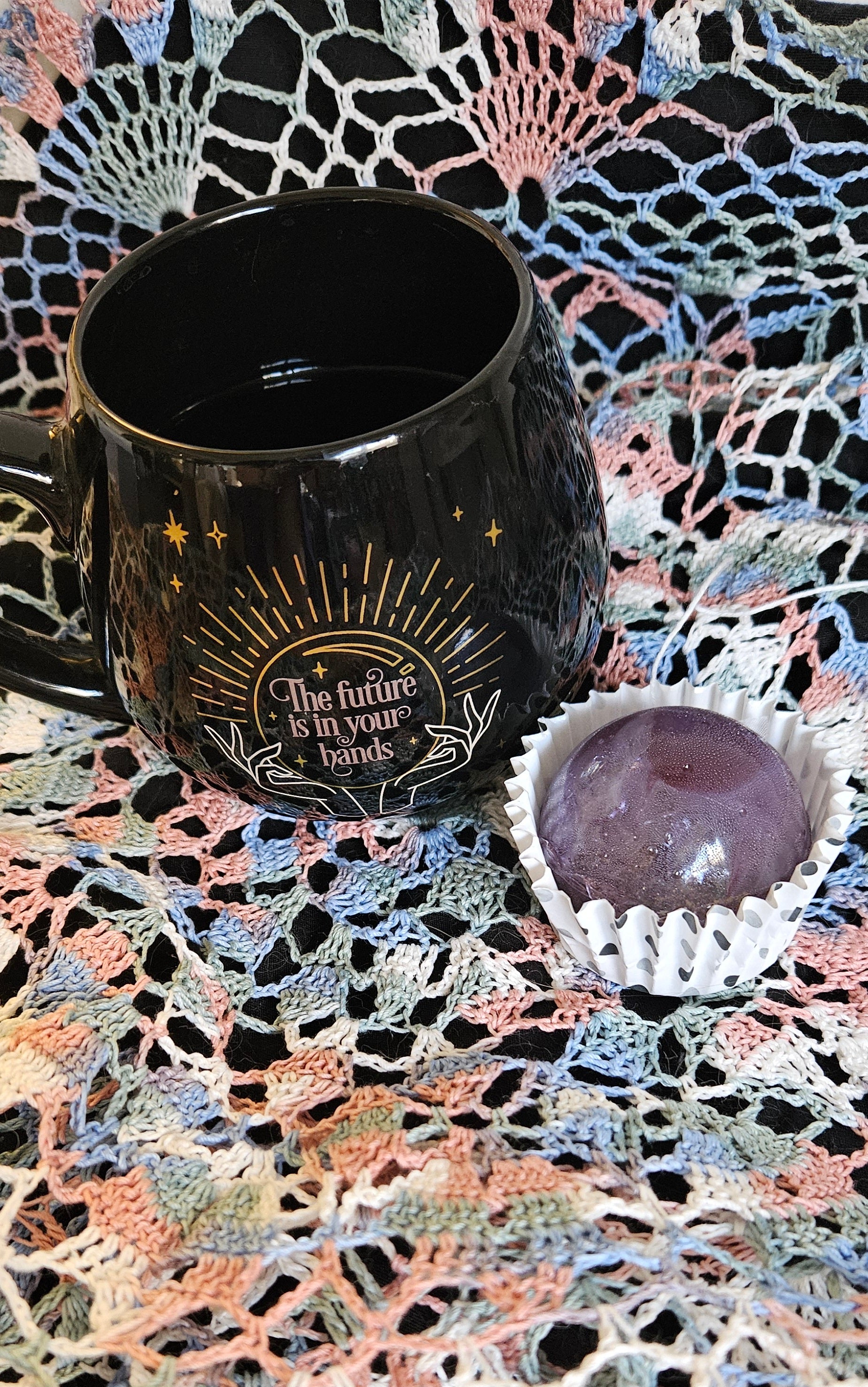The High Priestess’ Perceptivi-tea Tea Bomb